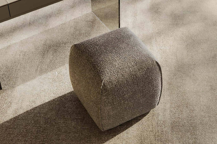 Nico Stool