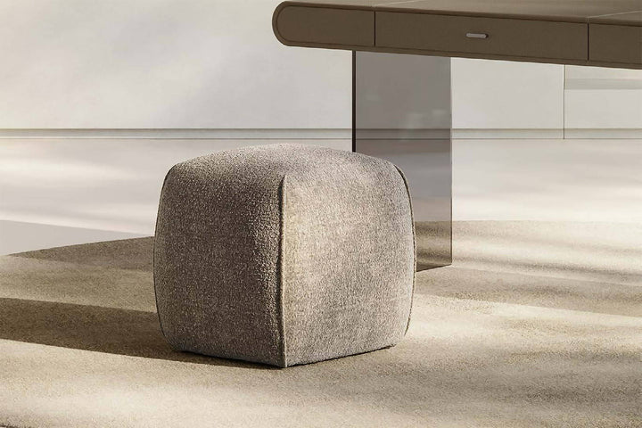 Nico Stool