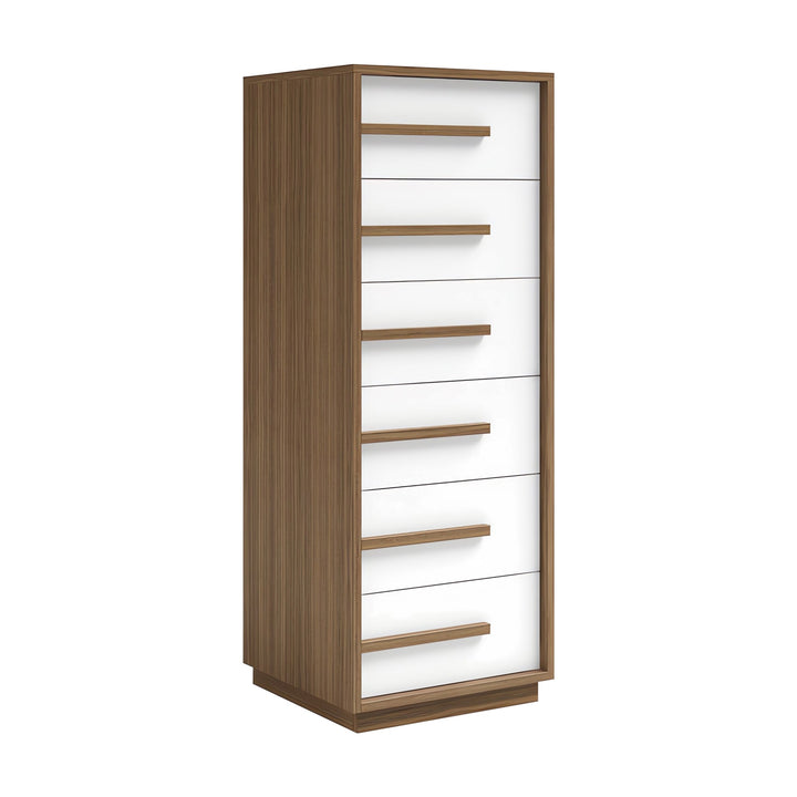 Nuria Narrow Chest — white cutout