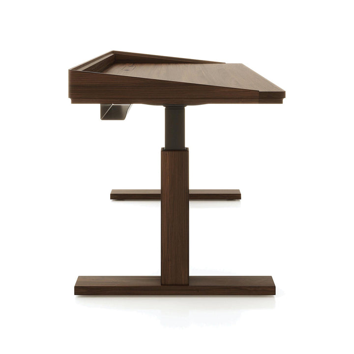 Odin desk height-adjustment detail