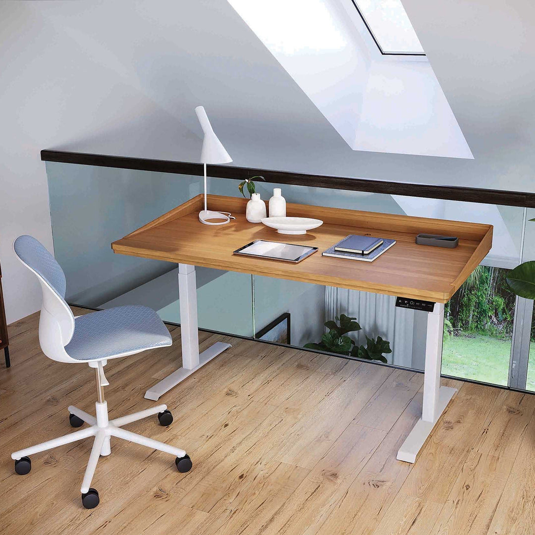 Odin sit-stand desk lifestyle view