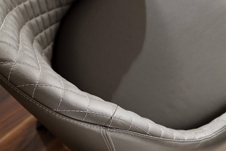 Olimpia Armchair