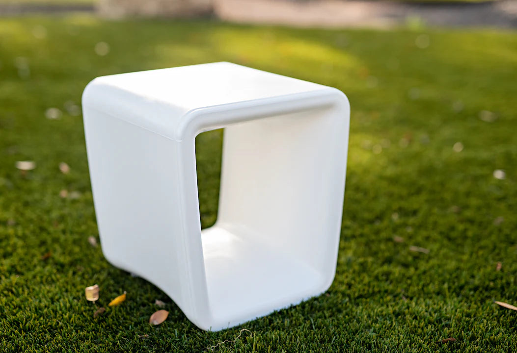 Loop Side Table Outdoor Side Table Tupelo