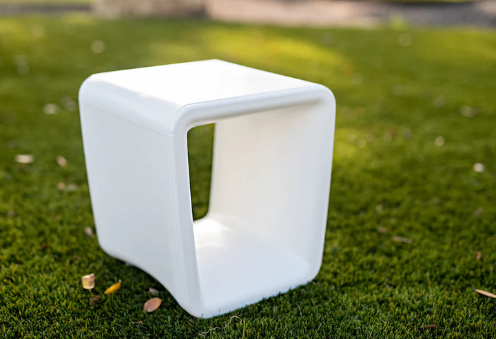 Loop Side Table Outdoor Side Table Tupelo