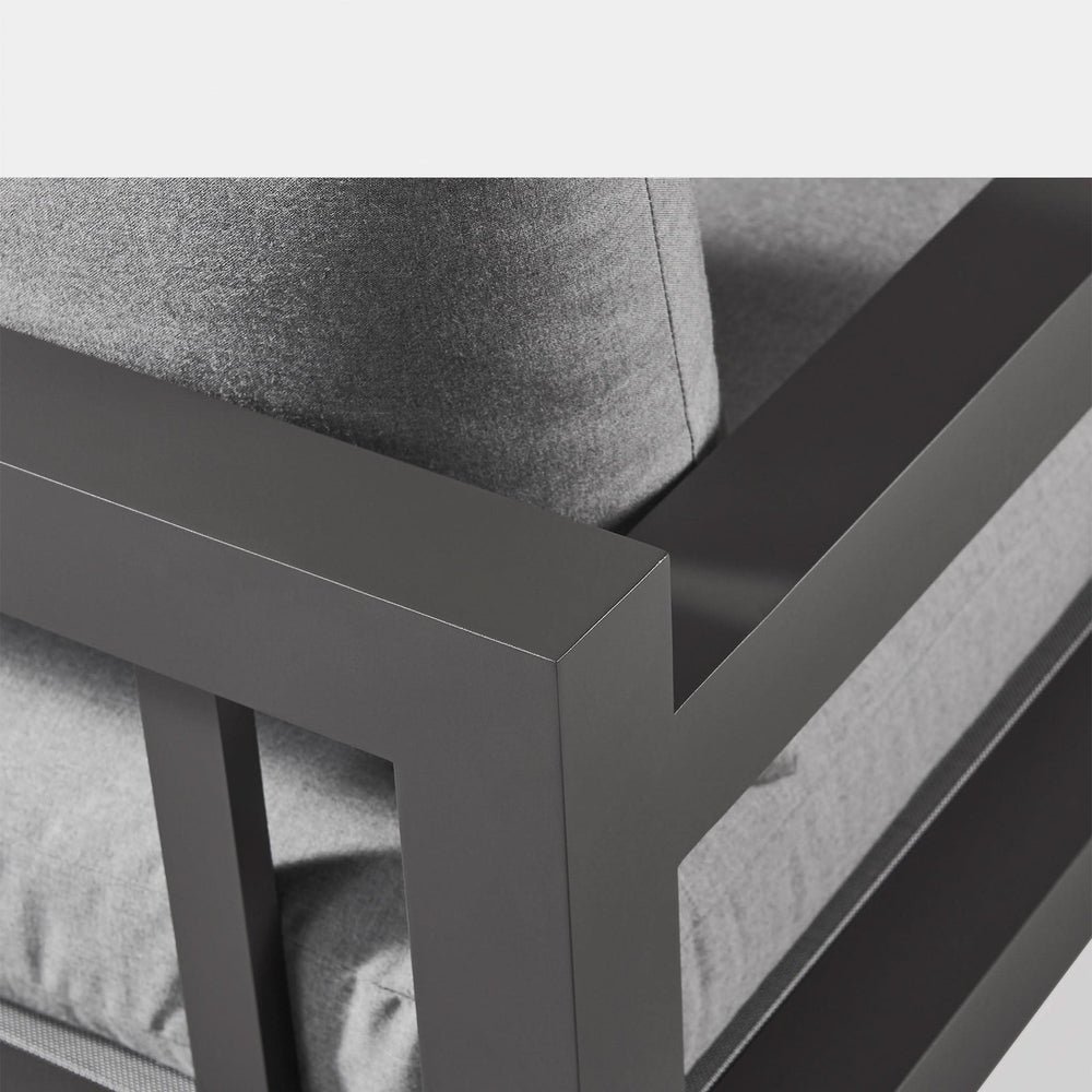 Pacific Aluminum Daybed by Harbour lifestyle 1
