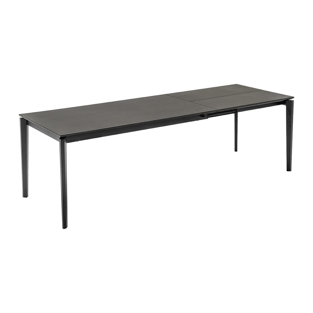 Pentagon Fast Extendable Dining Table by Connubia detail view