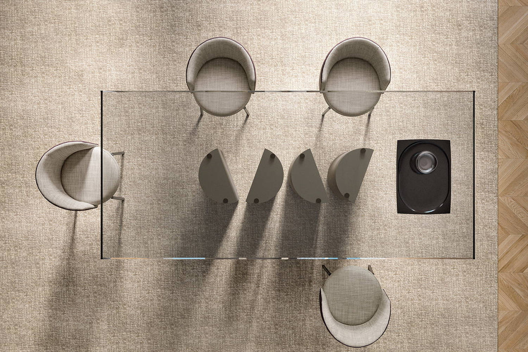 Plai Dining Table