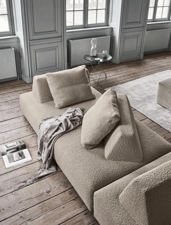 Playground 2-Tone QuickShip by Eilersen — lifestyle/detail