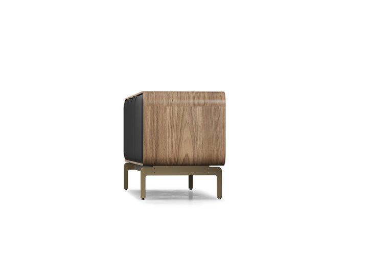 Plume 8077 Media Console detail