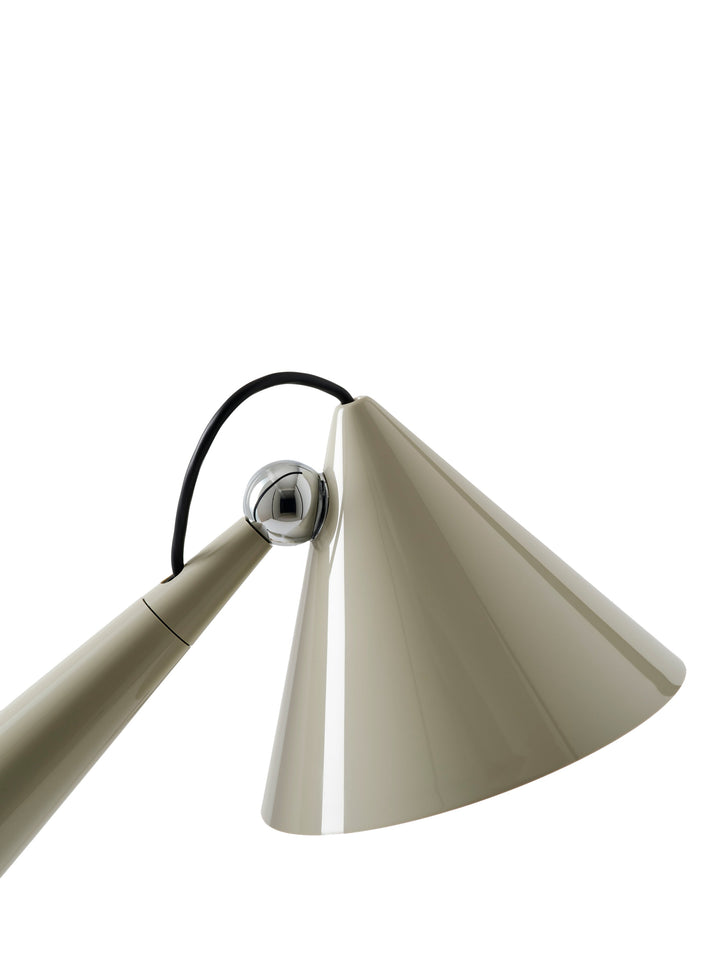 Pose Task Light focused-beam lifestyle view