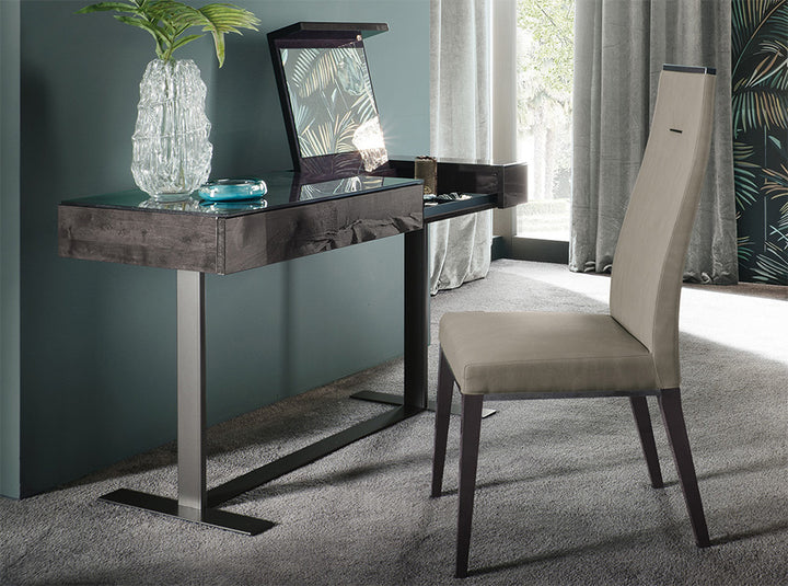 Heritage Line Modern Italian Bedroom Collection