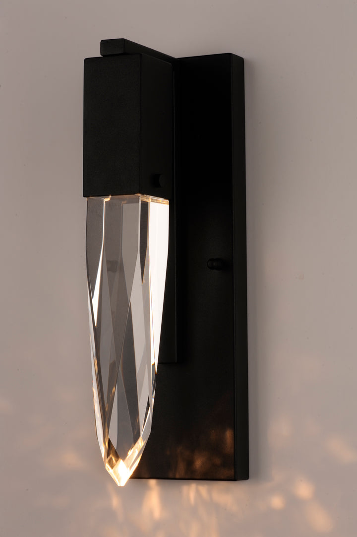 Quartz LED Wall Sconce by ET2 Lighting, styled view 4
