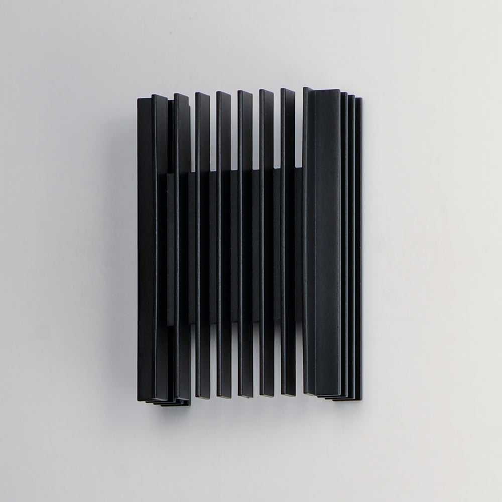 Rampart Small LED Outdoor Wall Sconce by ET2 Lighting, styled view 1