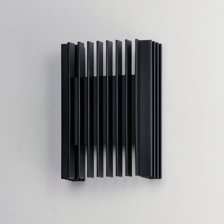 Rampart Small LED Outdoor Wall Sconce by ET2 Lighting, styled view 1
