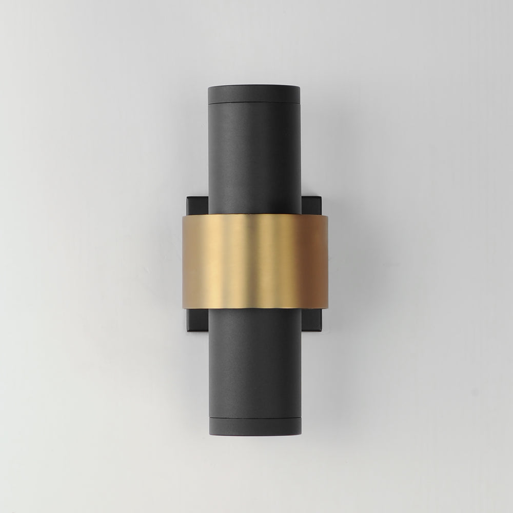 Reveal Medium LED Outdoor Wall Sconce by ET2 Lighting, styled view 1