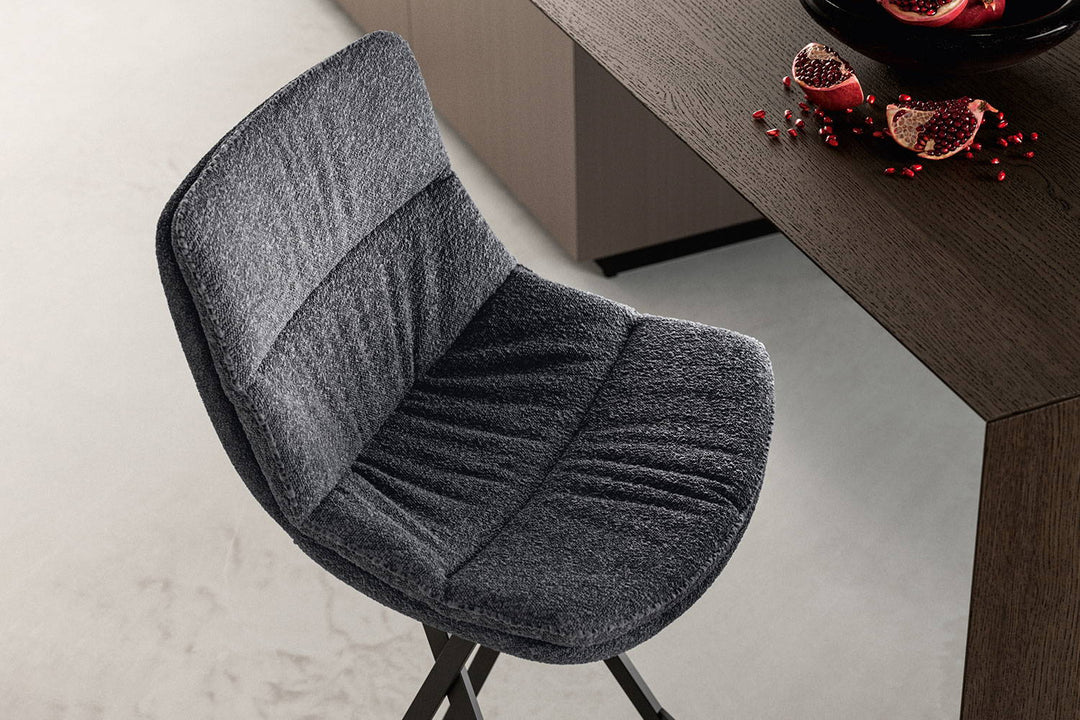 Roy Bar Stool