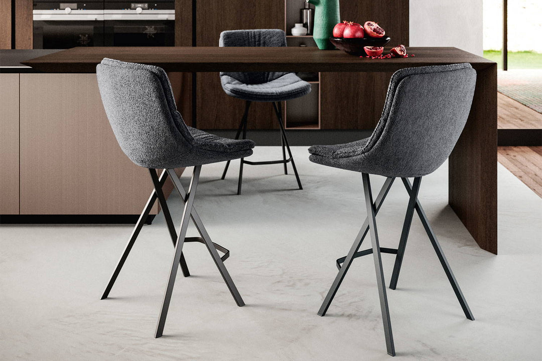 Roy Bar Stool