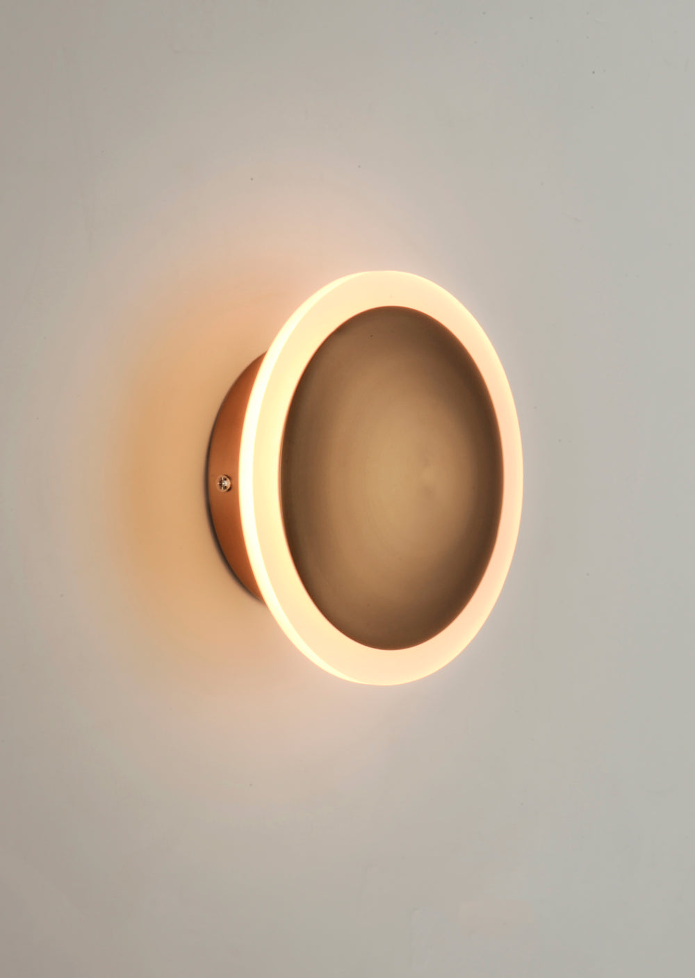 Saucer LED Flush Mount / Wall Sconce by ET2 Lighting, styled view 1