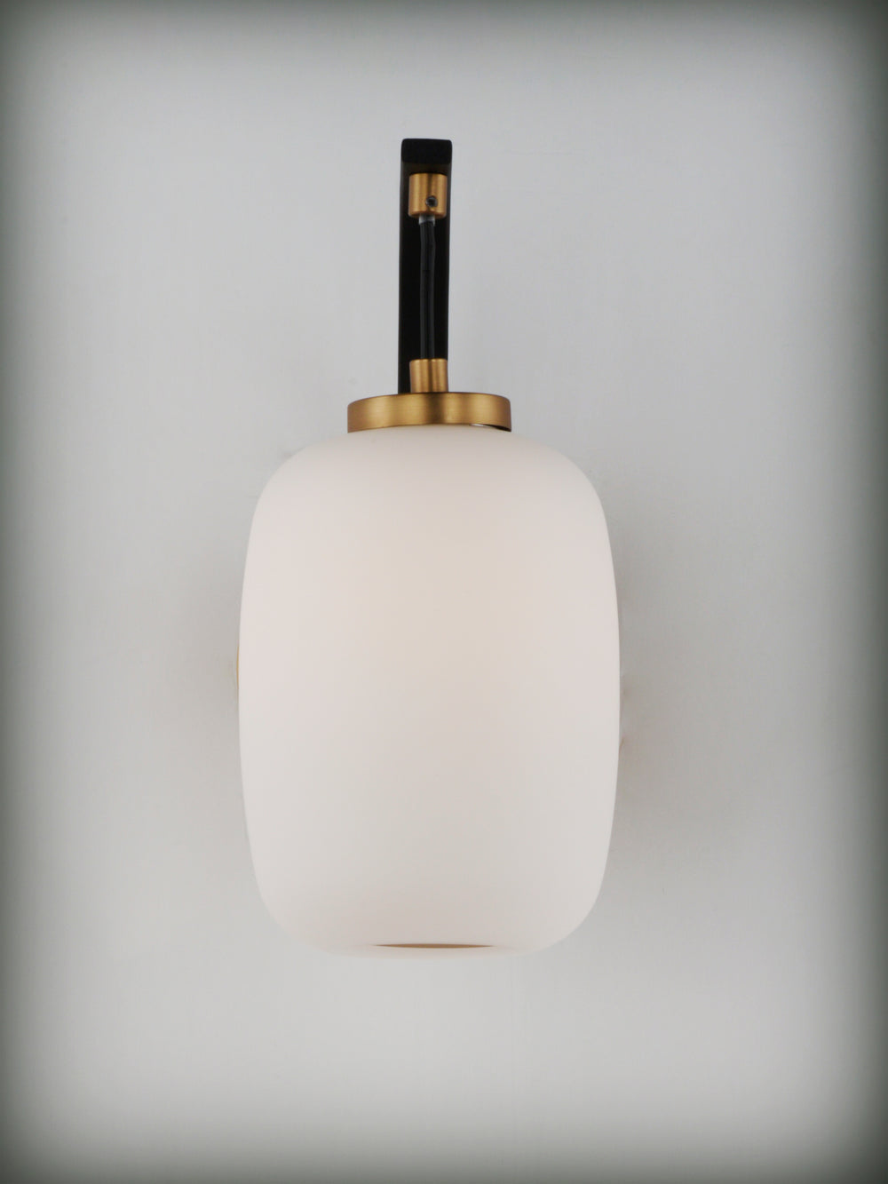 Soji LED Wall Sconce (E25061) by ET2 Lighting, styled view 1