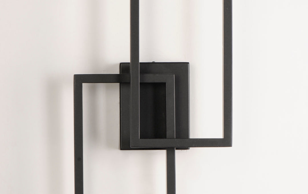 Traverse LED Outdoor Wall Sconce by ET2 Lighting, styled view 4