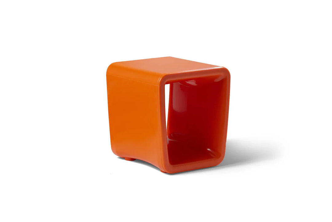 Loop Side Table Outdoor Side Table Tupelo