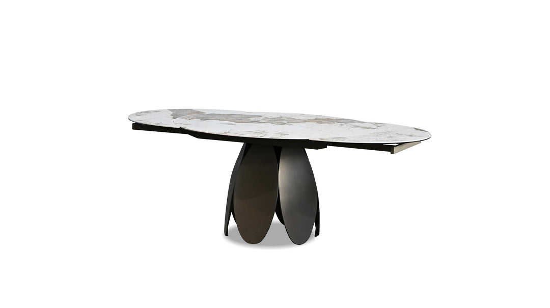 FORMA Dining Table in Magellano