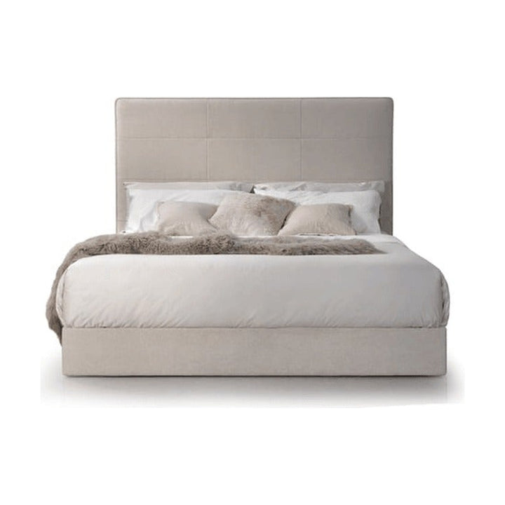 Victoria Bed Trica