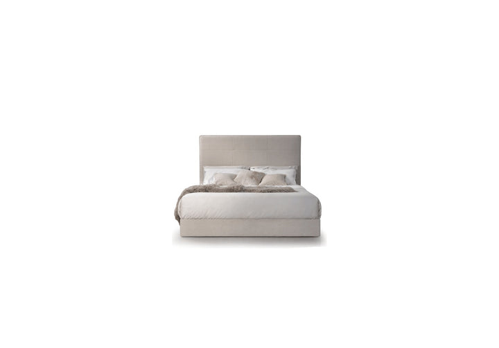 Victoria Bed Trica