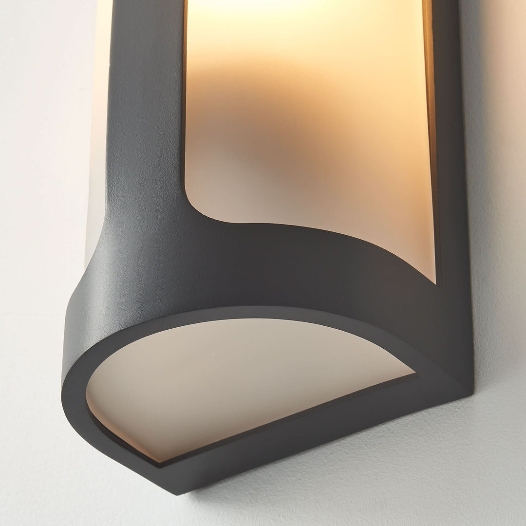 Victoria Aluminum Outdoor Sconce by Harbour lifestyle 3