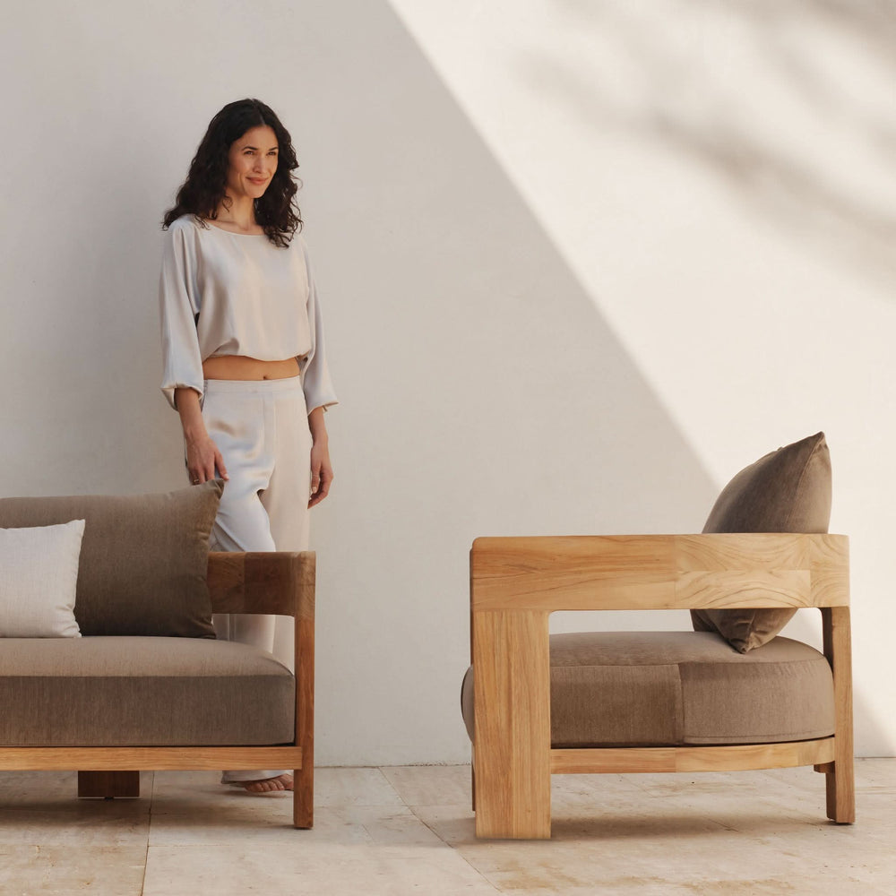 Victoria Teak Lounge Chair by Harbour lifestyle 1