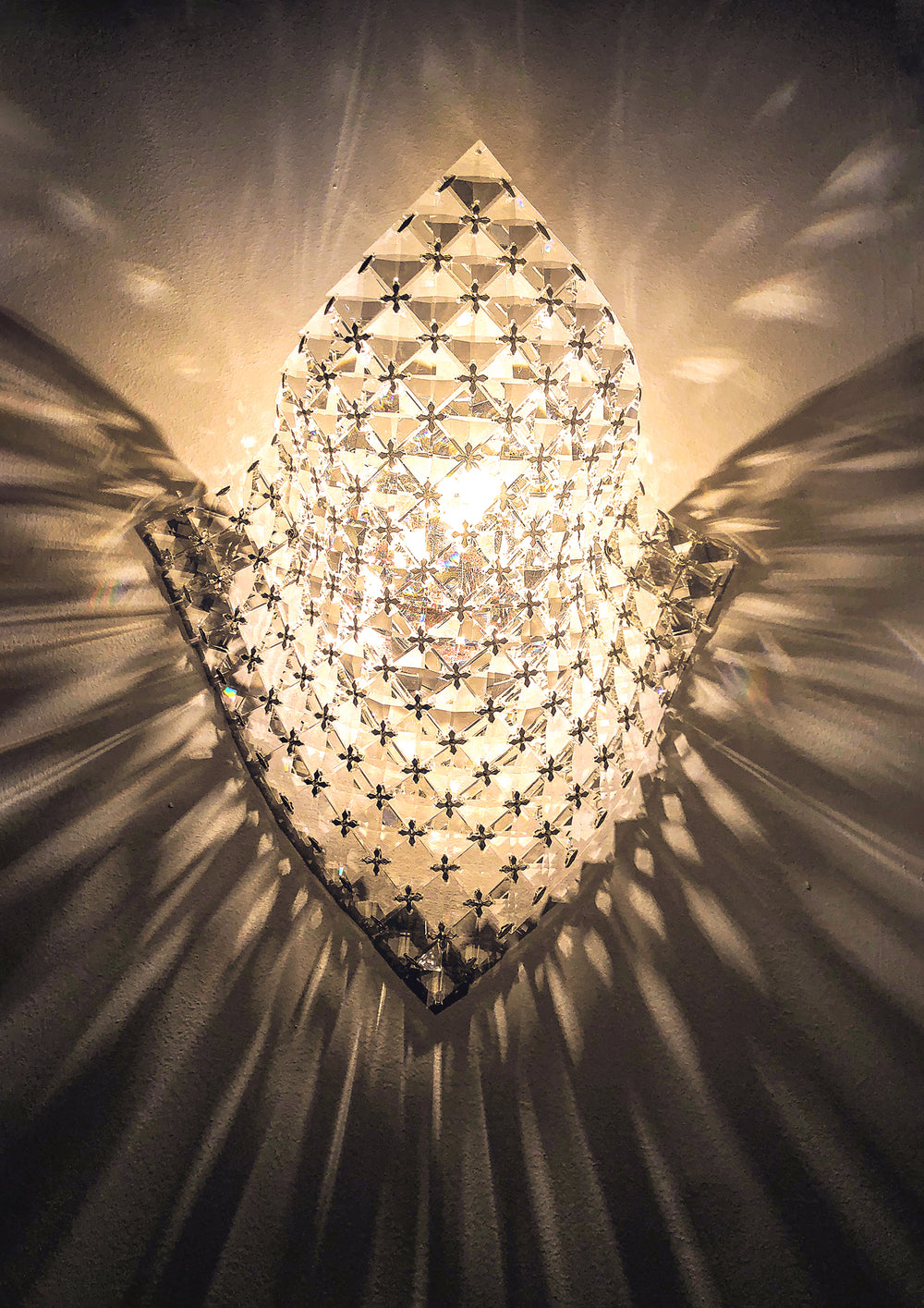 Wave 1-Light Wall Sconce by ET2 Lighting, styled view 1