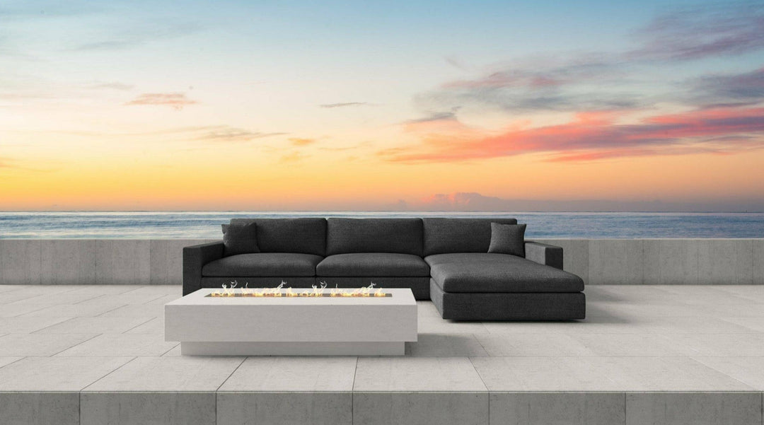 B- Lounge Outdoor sectional Outdoor Sectional Thomas Dawn