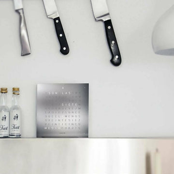 EARTH 13.5 Wall Clocks Qlocktwo