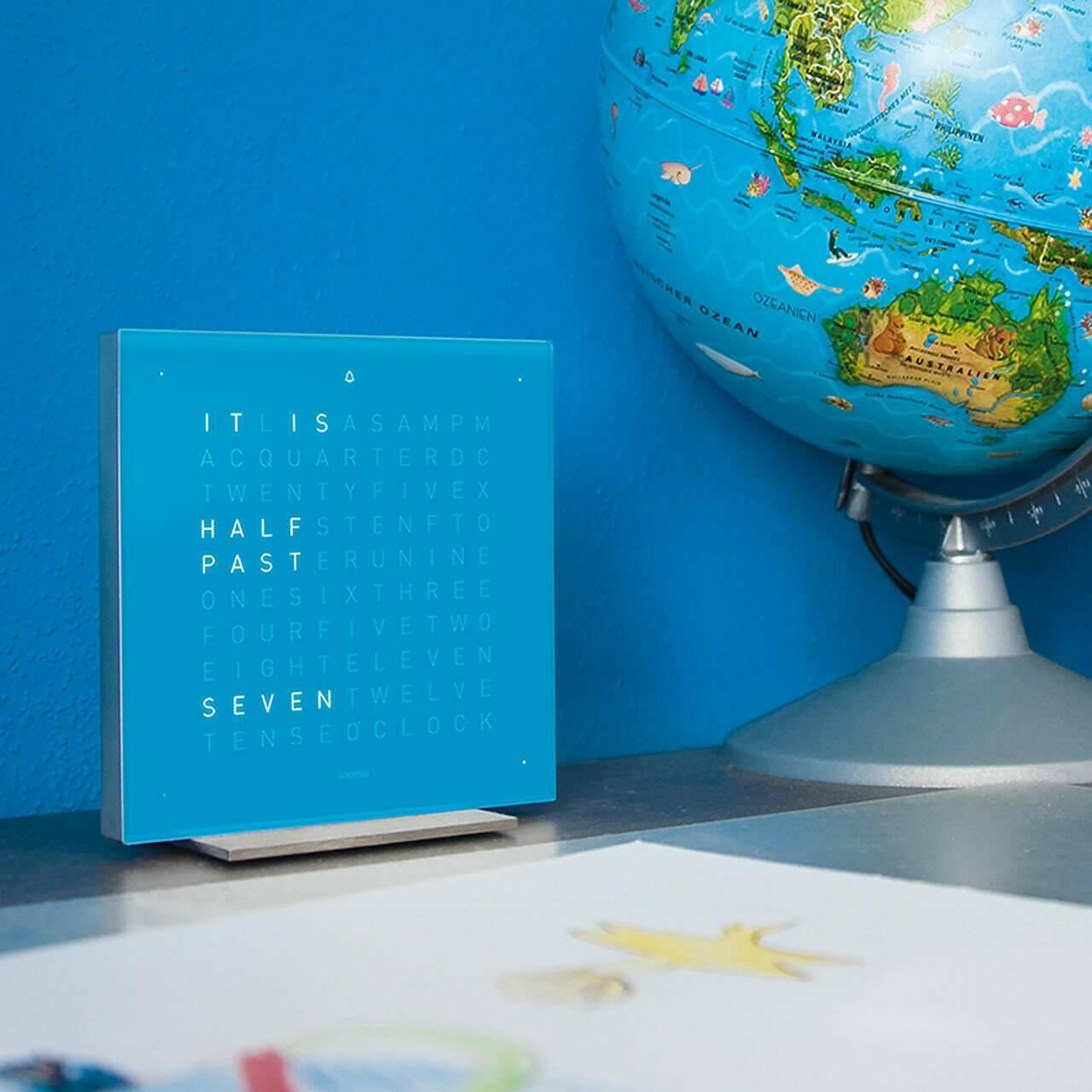 EARTH 13.5 Wall Clocks Qlocktwo