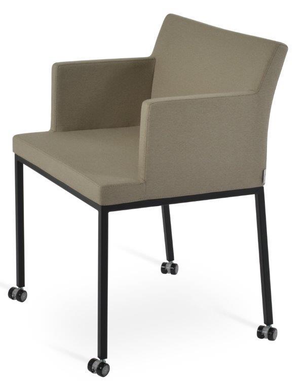 SOHO METAL ARMCHAIR Soho Concept