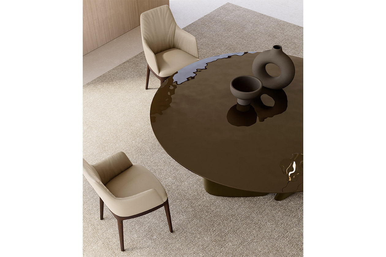 eForma Achille round table with Max dining chairs